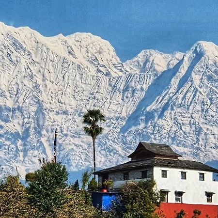 Es Deurali Resort Pokhara Eksteriør billede