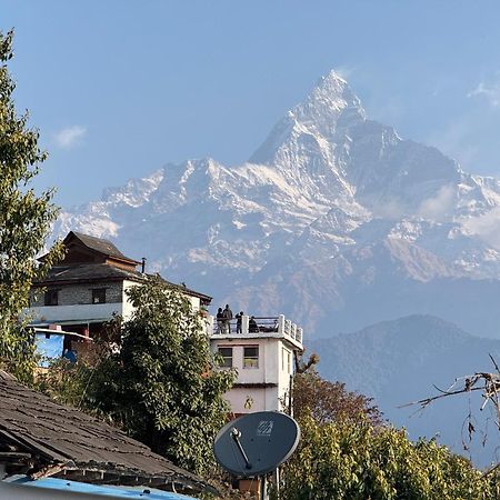 Es Deurali Resort Pokhara Eksteriør billede