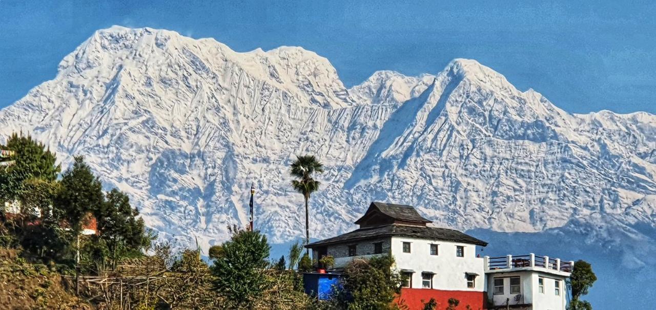 Es Deurali Resort Pokhara Eksteriør billede