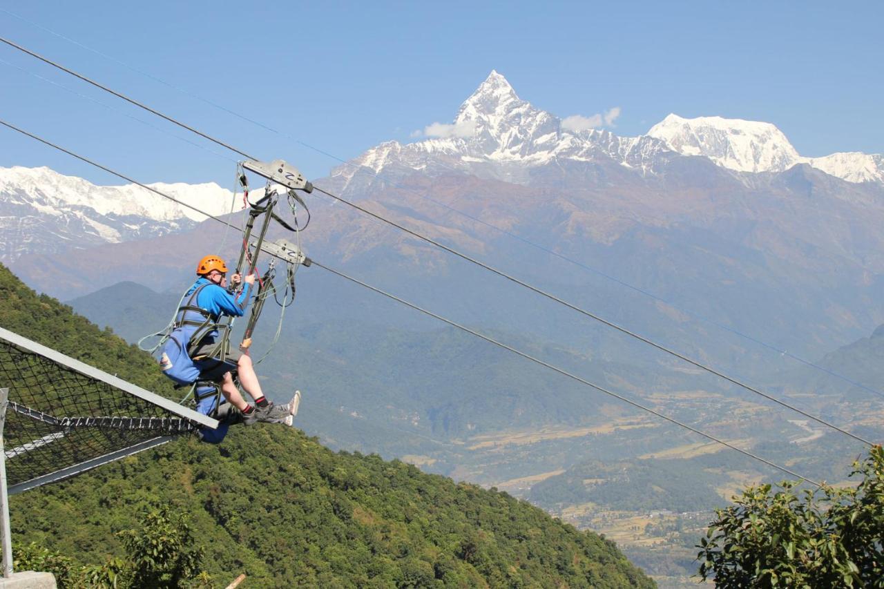 Es Deurali Resort Pokhara Eksteriør billede