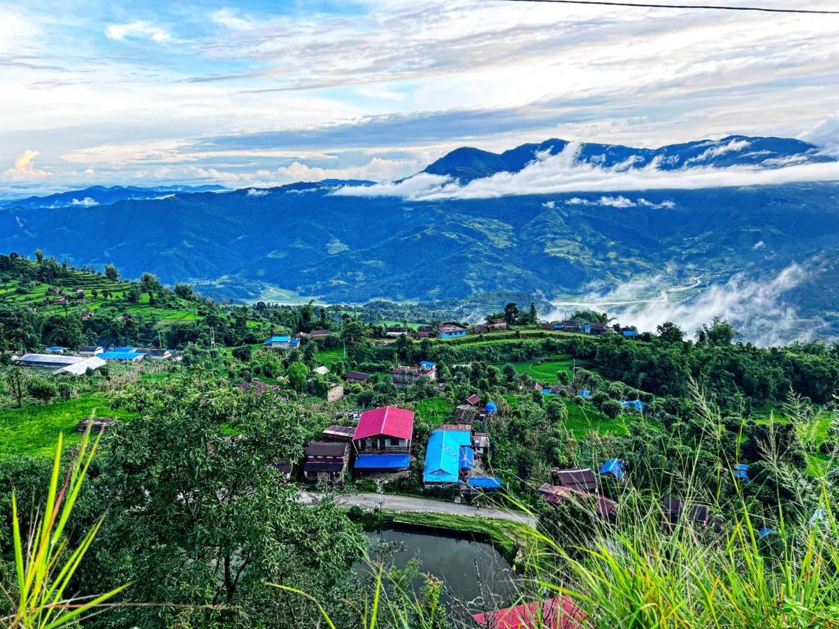 Es Deurali Resort Pokhara Eksteriør billede