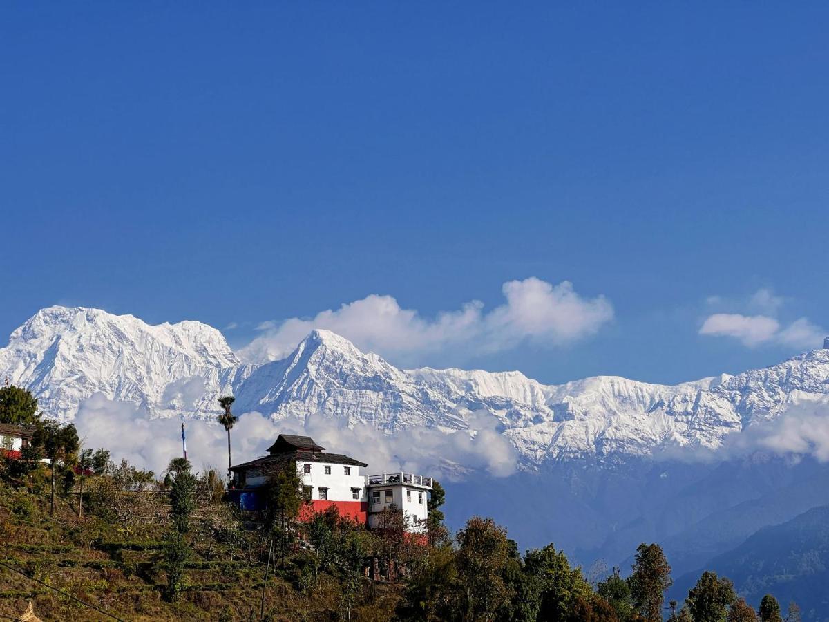 Es Deurali Resort Pokhara Eksteriør billede