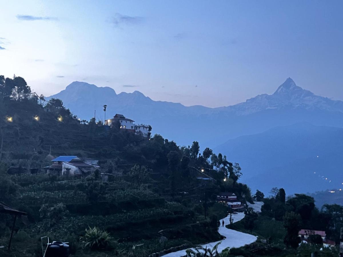 Es Deurali Resort Pokhara Eksteriør billede