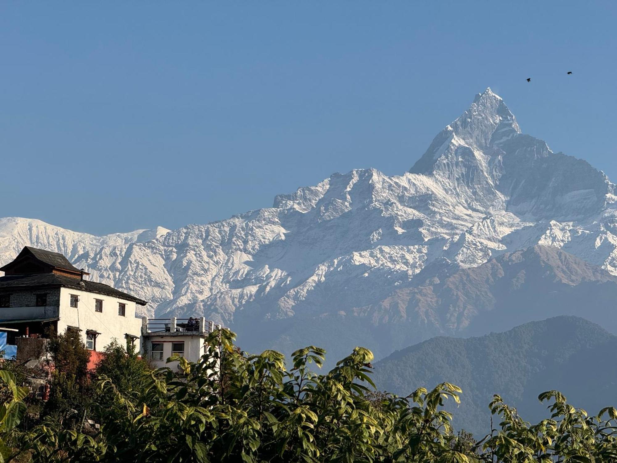 Es Deurali Resort Pokhara Eksteriør billede